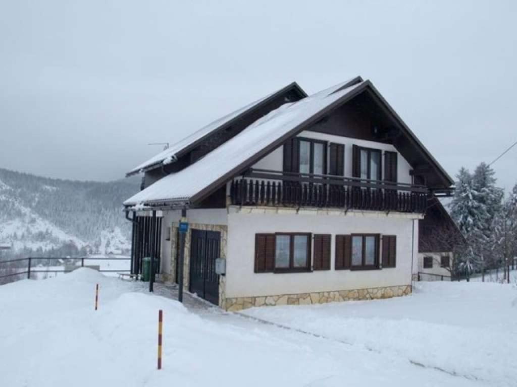 Apartman Svetlicic Ravna Gora Exteriör bild