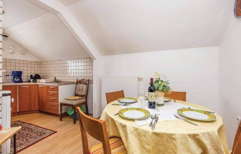 Apartman Svetlicic Ravna Gora Exteriör bild