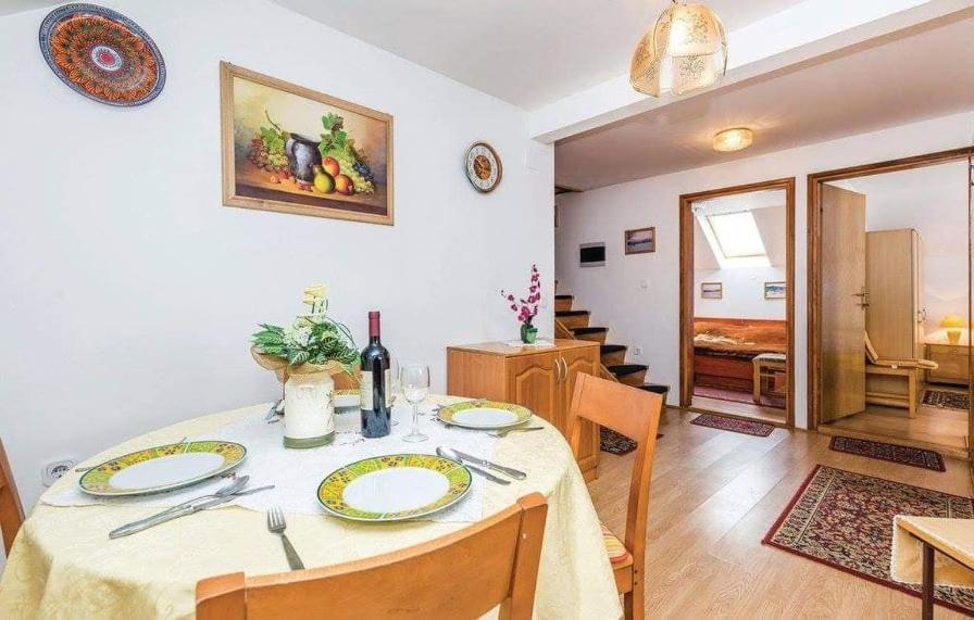 Apartman Svetlicic Ravna Gora Exteriör bild